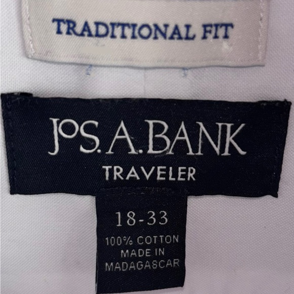 Jos. A. Bank Traveler Traditional fit Crisp White Cotton Dress Shirt Size 18-33 - Picture 2 of 14
